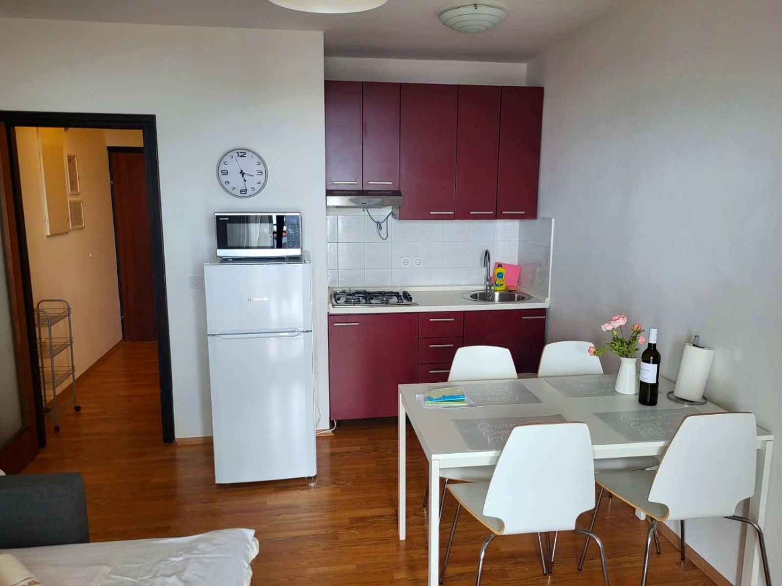 Nikola Appartement *