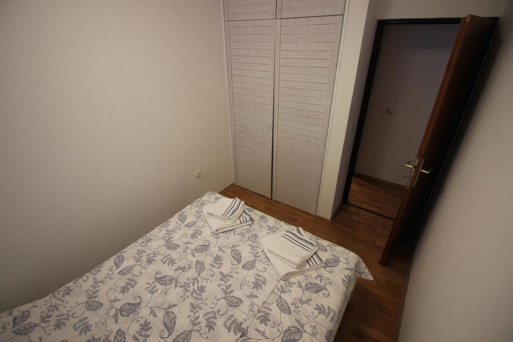 Nikola Apartment