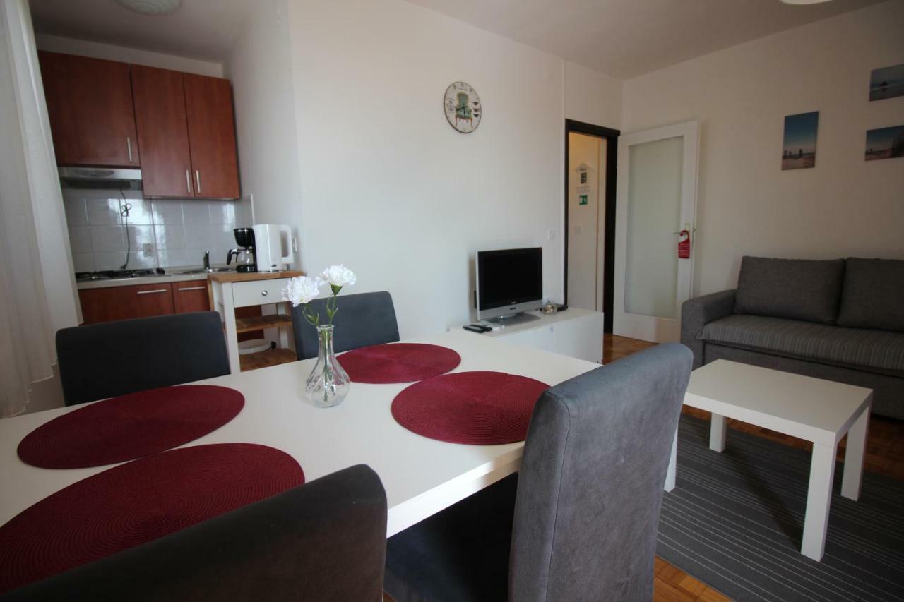 Apartment Nikola *