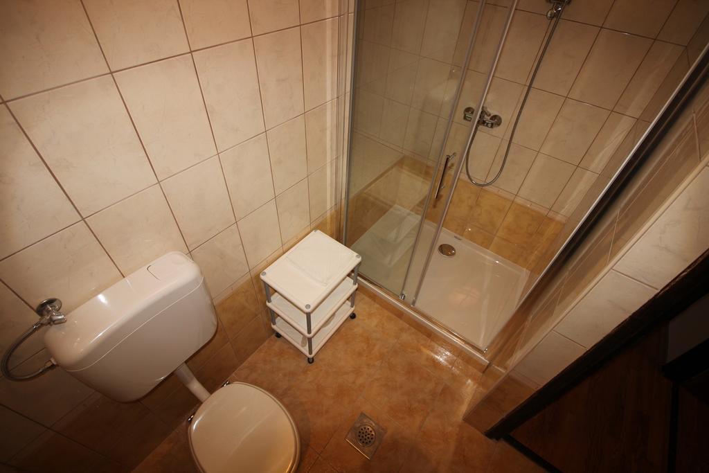 Apartment Nikola *